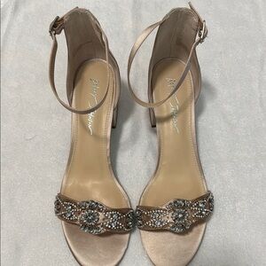 Betsey Johnson Bridal Women's Embellished Sandals SB-MEL Champagne  - size 11